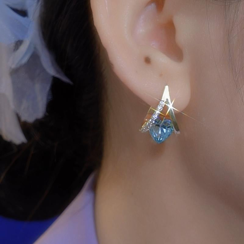 Elevate Your Style with Sweet High-End Geometric Heart Zircon Earrings - A Touch of Korean Retro Minimalism for the Modern Woman