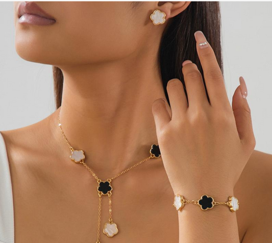 Lucky Clover Necklace & Earring Set