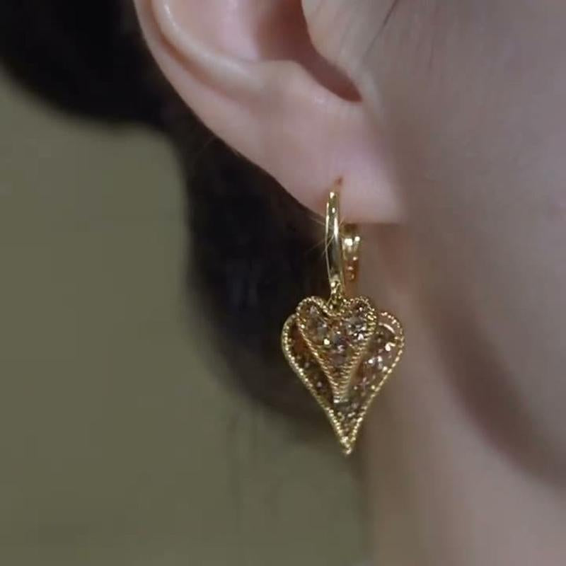 New Gold Double-Heart Earrings for Women, Trendy Layered Design, Elegant and Versatile Style DZEH4657